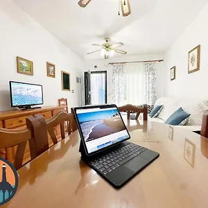 https://cala-mariquilla-la-caneja-by-bossh-apartments.es-andalucia.com